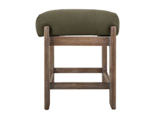 Load image into Gallery viewer, White Balam - Stool