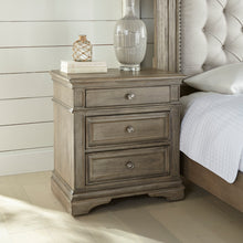 Load image into Gallery viewer, Highland Park - Accent Nightstand