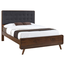 Load image into Gallery viewer, Robyn - Wood Panel Bed