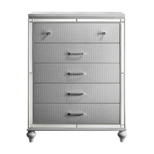 Load image into Gallery viewer, Valentino - Chest