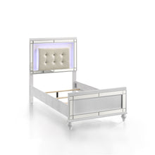 Load image into Gallery viewer, Valentino - Bed