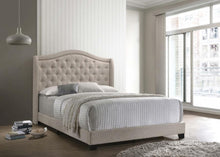 Load image into Gallery viewer, Sonoma - Upholstered Wingback Bed