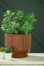 Load image into Gallery viewer, Avalyah - Small Vase