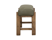 Load image into Gallery viewer, Balam - Stool