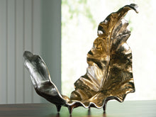 Load image into Gallery viewer, Darinsen - Gold / Silver Finish - Sculpture
