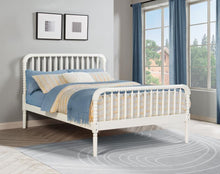 Load image into Gallery viewer, Jones - Wood Open Frame Bed