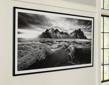 Load image into Gallery viewer, Delstone - Black / White - Wall Art
