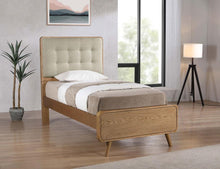 Load image into Gallery viewer, Robyn - Wood Panel Bed