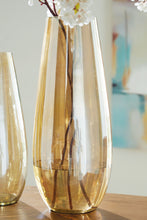 Load image into Gallery viewer, Rhettman - Vase