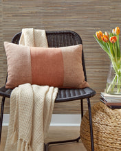 Load image into Gallery viewer, Dovinton - Pillow