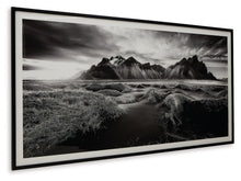 Load image into Gallery viewer, Delstone - Black / White - Wall Art