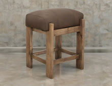 Load image into Gallery viewer, Balam - Stool