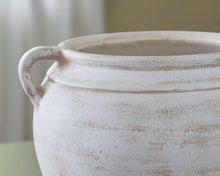 Load image into Gallery viewer, Meadie - 9&quot; Vase