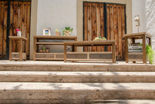Load image into Gallery viewer, Andaluz - Table