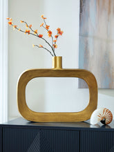 Load image into Gallery viewer, Lawtonville - Vase