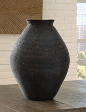 Load image into Gallery viewer, Hannela - Vase