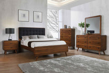 Load image into Gallery viewer, Robyn - Wood Panel Bed