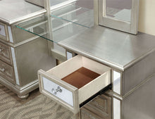 Load image into Gallery viewer, Salamanca - Vanity With Stool - Silver