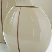 Load image into Gallery viewer, Sheabourne - Vase