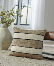 Load image into Gallery viewer, Rueford - Pillow
