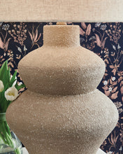 Load image into Gallery viewer, Jossleigh - Beige - Metal Table Lamp