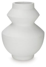 Load image into Gallery viewer, Naveen - Vase