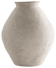 Load image into Gallery viewer, Hannela - Vase