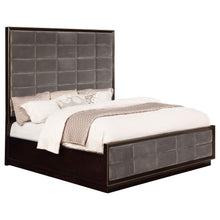 Load image into Gallery viewer, Durango - Wood Panel Bed