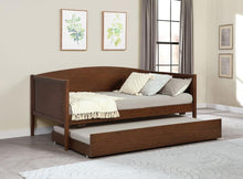 Load image into Gallery viewer, Bozeman - Wood Twin Daybed With Trundle - Medium Walnut