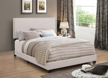 Load image into Gallery viewer, Boyd - Upholstered Panel Bed