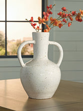 Load image into Gallery viewer, Dallinworth - Vase