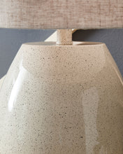 Load image into Gallery viewer, Linas - Cream / Beige - Metal Table Lamp