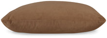 Load image into Gallery viewer, Gariland - Pillow