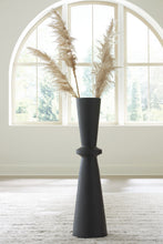 Load image into Gallery viewer, Collisten - Vase