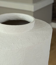 Load image into Gallery viewer, Flurinworth - Vase