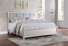 Load image into Gallery viewer, Omni - 5 Piece King Bedroom Set - Pearl Silver