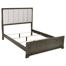 Load image into Gallery viewer, Gran Park - Panel Bed