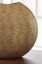 Load image into Gallery viewer, Iansboro - Vase