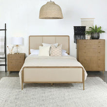 Load image into Gallery viewer, Arini - Panel Bed