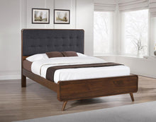Load image into Gallery viewer, Robyn - Wood Panel Bed