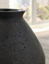 Load image into Gallery viewer, Hannela - Vase