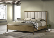 Load image into Gallery viewer, Amsbury - Upholstered Bed