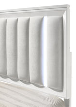 Load image into Gallery viewer, Cressida - Bed With Slats