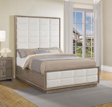 Load image into Gallery viewer, Durango - Wood Panel Bed