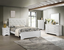 Load image into Gallery viewer, Amalia - Bed