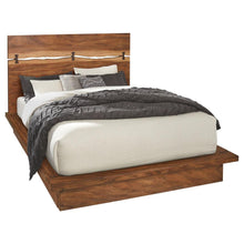 Load image into Gallery viewer, Winslow - Wood Panel Bed