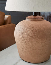 Load image into Gallery viewer, Scantor - Rust - Metal Table Lamp