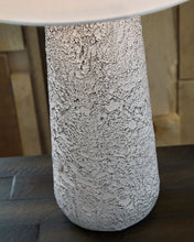 Load image into Gallery viewer, Chaston - Metal Table Lamp (Set of 2)