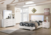 Load image into Gallery viewer, Felicity - Bedroom Set With Led Headboard And Mirror