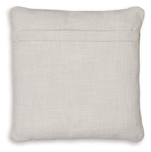 Load image into Gallery viewer, Brockner Next-gen Nuvella - Pillow